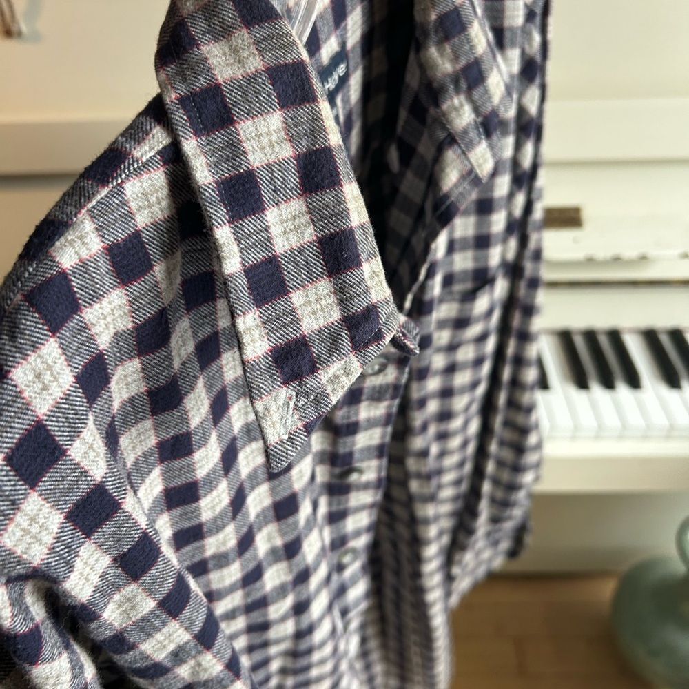 Denver Hayes Navy and White Plaid Flannel Shirt Medium - Picture 14 of 14